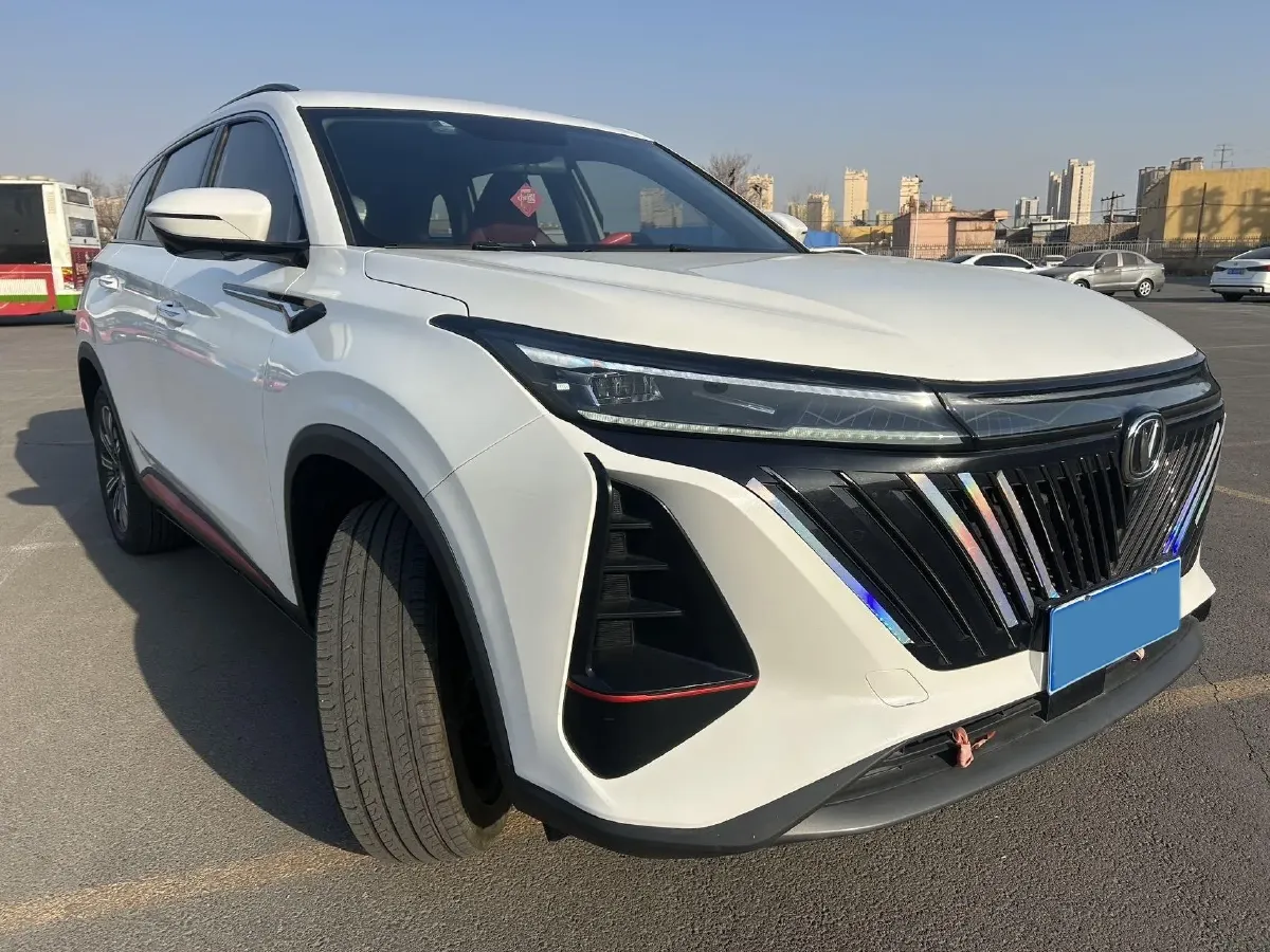 2022 ChangAn CS75 Plus 1.5T 188HP L4 8AT,autocango,china used car exporter,china ev exporter,chinese used car exporter,chinese used ev exporter