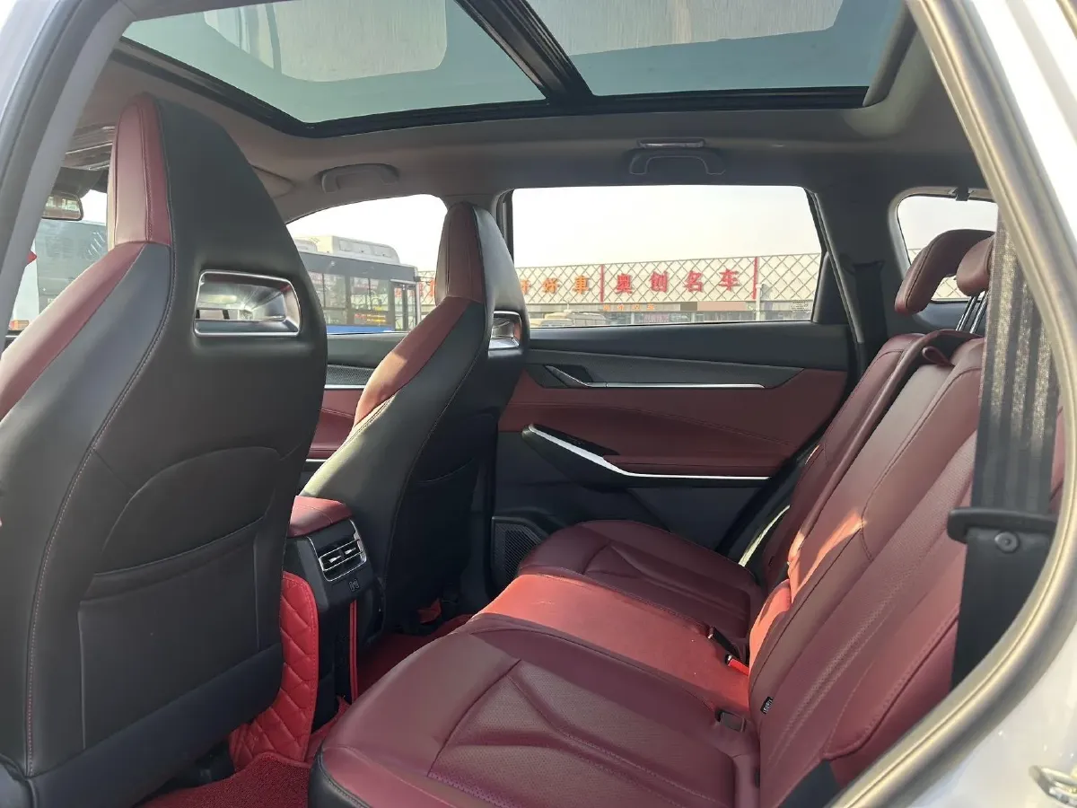 2022 ChangAn CS75 Plus 1.5T 188HP L4 8AT,autocango,china used car exporter,china ev exporter,chinese used car exporter,chinese used ev exporter