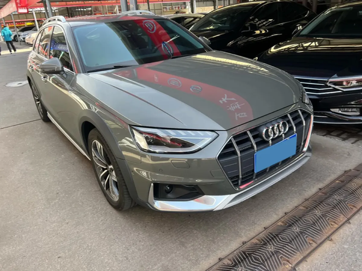2024 Audi A4 2.0T 265HP L4 7DCT,autocango,china used car exporter,china ev exporter,chinese used car exporter,chinese used ev exporter