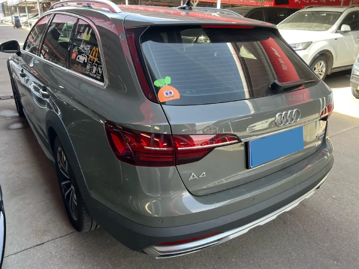 2024 Audi A4 2.0T 265HP L4 7DCT,autocango,china used car exporter,china ev exporter,chinese used car exporter,chinese used ev exporter