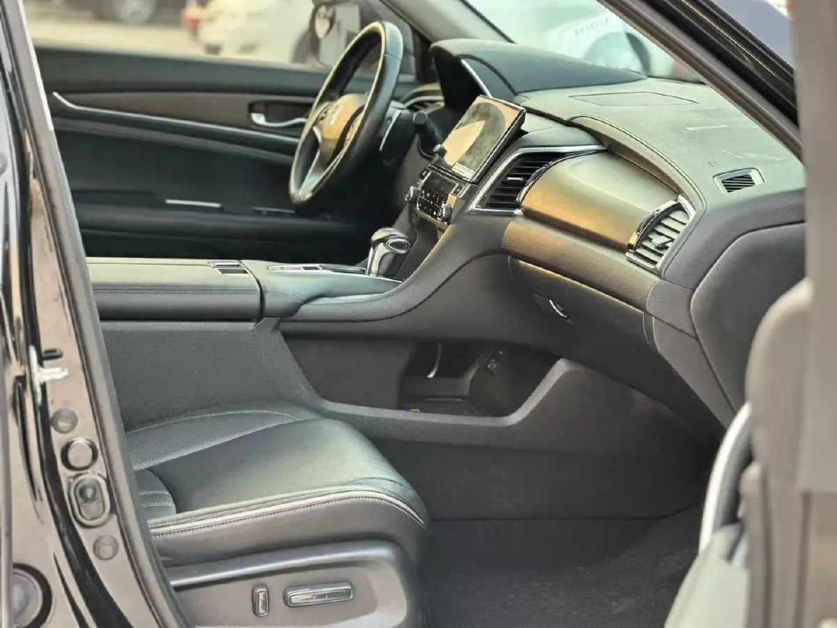 2020 Honda Avancier 1.5T 193HP L4 CVT,autocango,china used car exporter,china ev exporter,chinese used car exporter,chinese used ev exporter