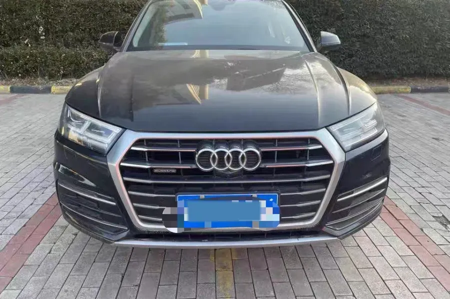 2020 Audi Q5L 2.0T 252HP L4 7DCT,autocango,china used car exporter,china ev exporter,chinese used car exporter,chinese used ev exporter