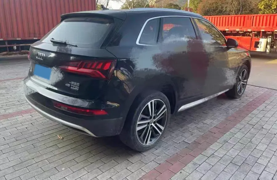 2020 Audi Q5L 2.0T 252HP L4 7DCT,autocango,china used car exporter,china ev exporter,chinese used car exporter,chinese used ev exporter