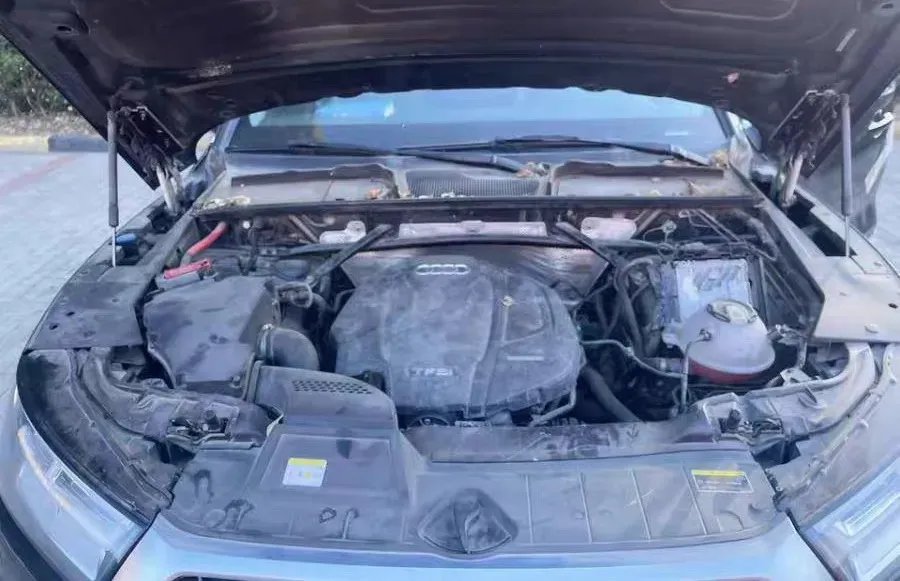 2020 Audi Q5L 2.0T 252HP L4 7DCT,autocango,china used car exporter,china ev exporter,chinese used car exporter,chinese used ev exporter