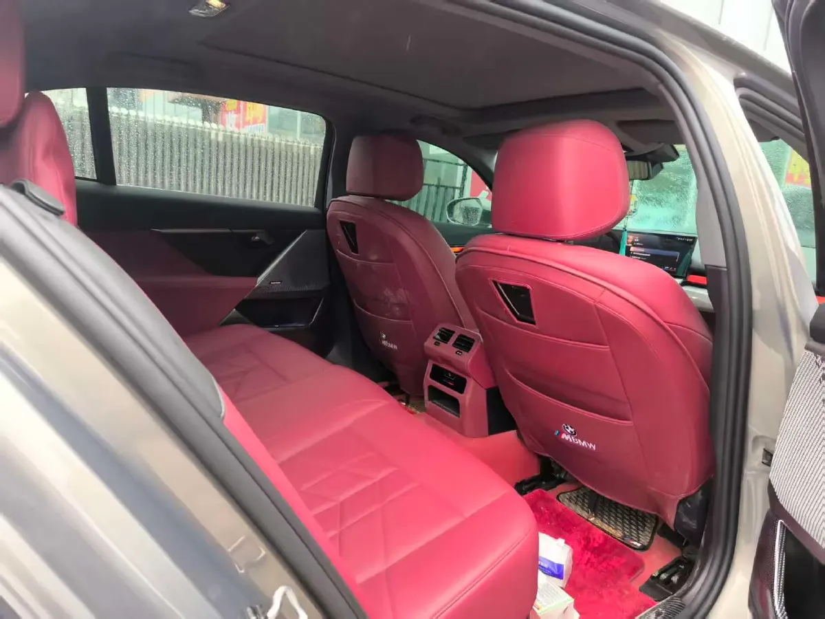 2024 BMW 5 Series 2.0T 258HP L4 8AT,autocango,china used car exporter,china ev exporter,chinese used car exporter,chinese used ev exporter