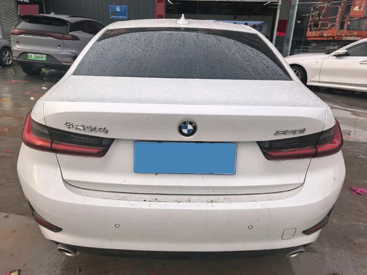 2022 BMW 3 Series 2.0T 156HP L4 8AT,autocango,china used car exporter,china ev exporter,chinese used car exporter,chinese used ev exporter