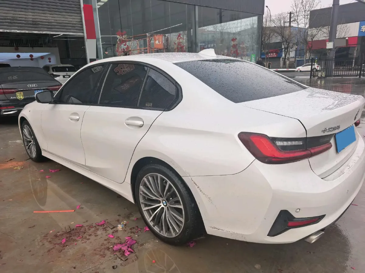 2022 BMW 3 Series 2.0T 156HP L4 8AT,autocango,china used car exporter,china ev exporter,chinese used car exporter,chinese used ev exporter