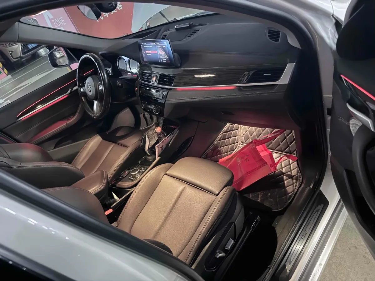 2021 BMW X1 2.0T 192HP L4 8AT,autocango,china used car exporter,china ev exporter,chinese used car exporter,chinese used ev exporter