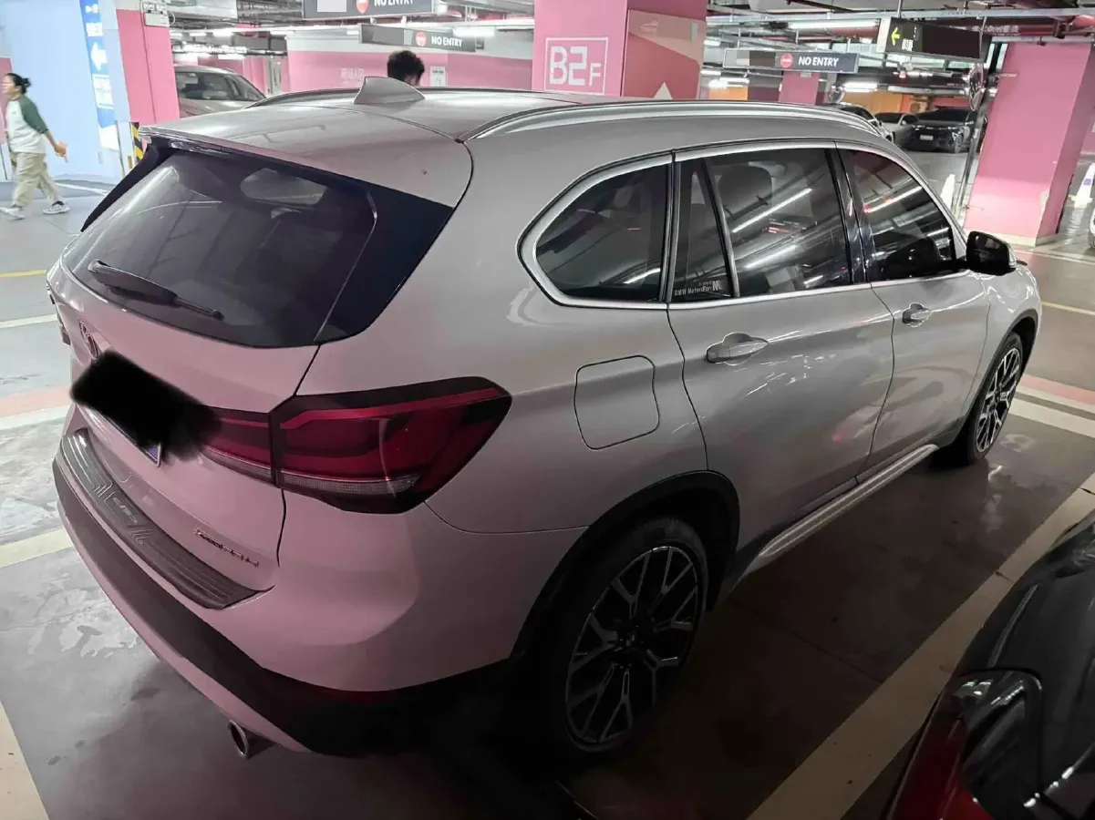 2021 BMW X1 2.0T 192HP L4 8AT,autocango,china used car exporter,china ev exporter,chinese used car exporter,chinese used ev exporter