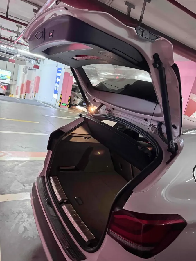 2021 BMW X1 2.0T 192HP L4 8AT,autocango,china used car exporter,china ev exporter,chinese used car exporter,chinese used ev exporter