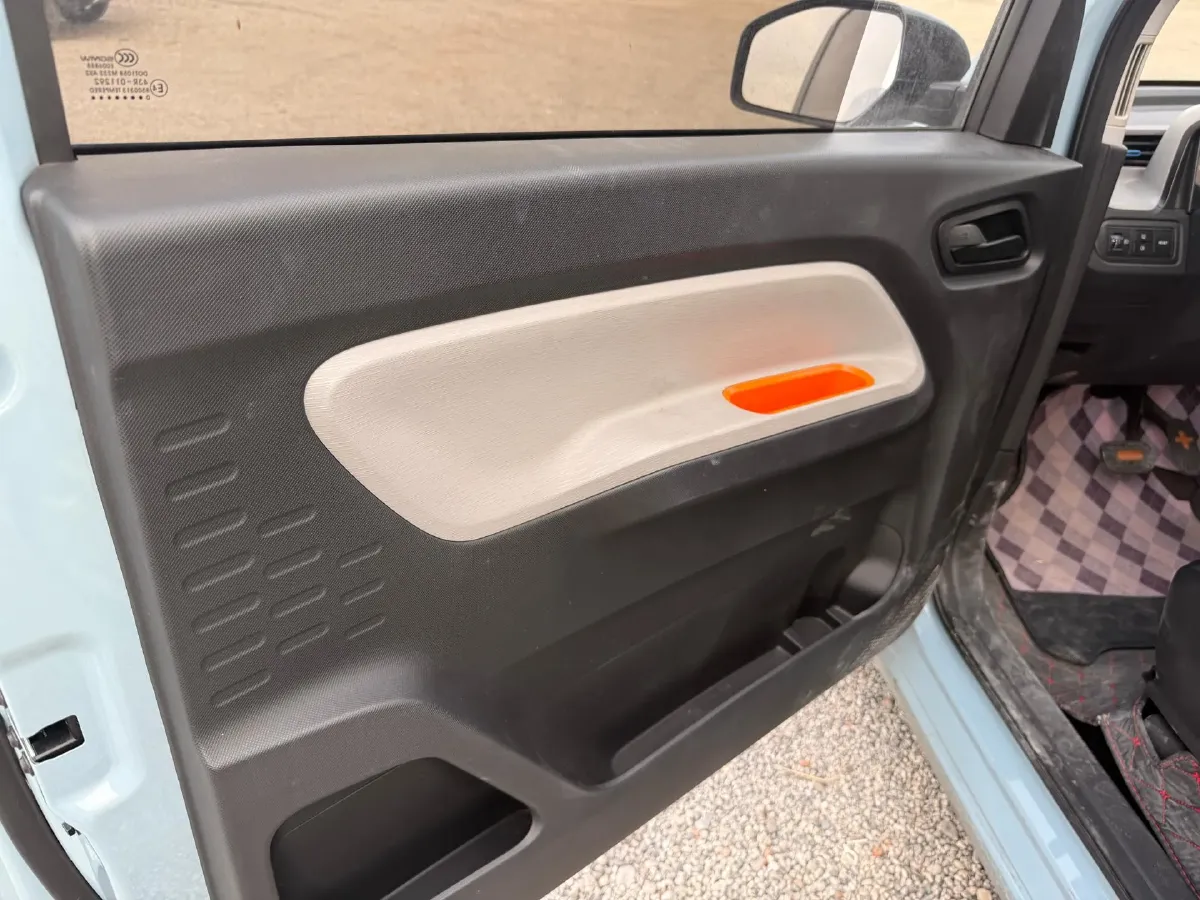 2020 WuLing HongGuang MINI EV BEV 9KWH,autocango,china used car exporter,china ev exporter,chinese used car exporter,chinese used ev exporter