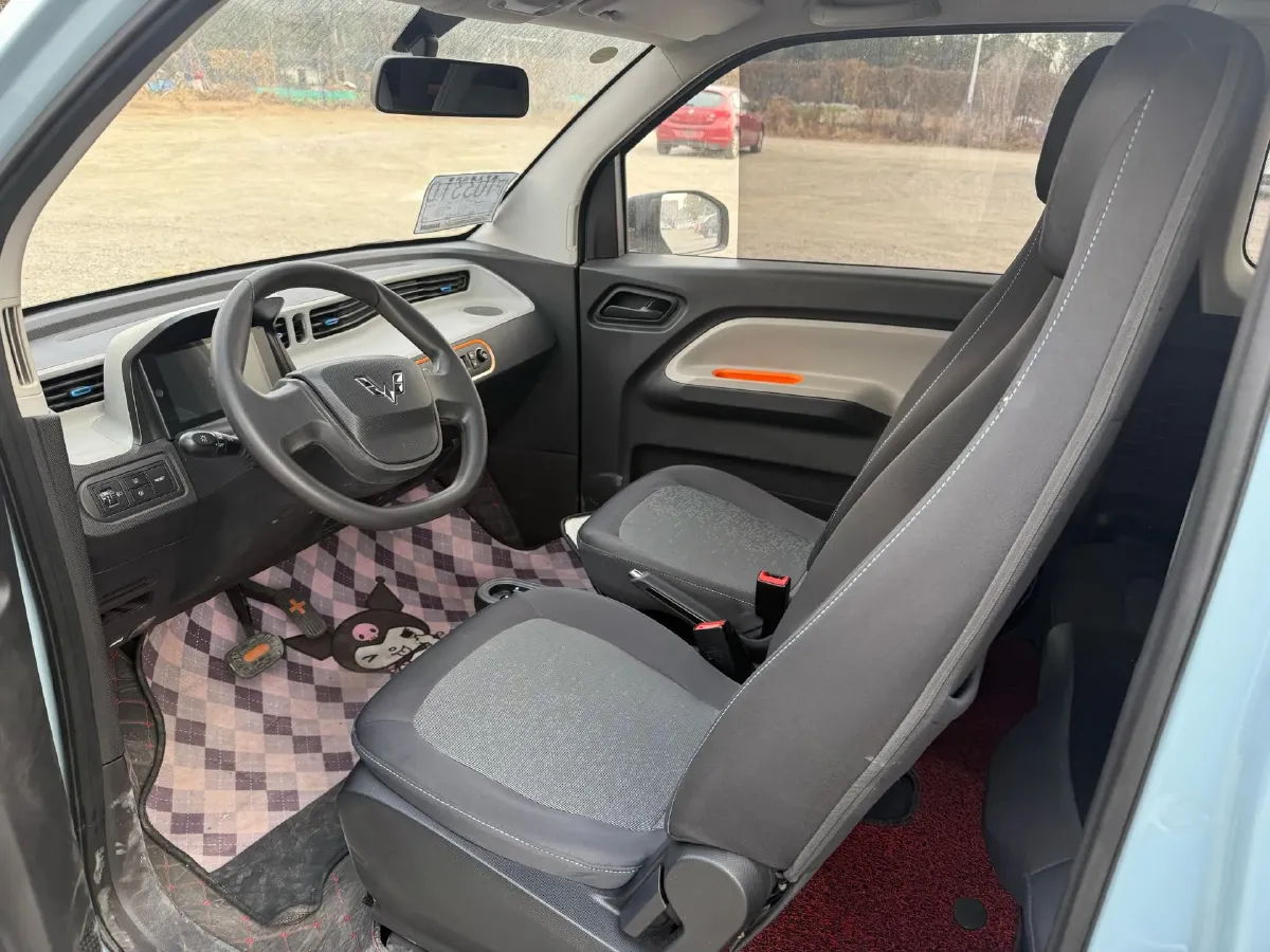 2020 WuLing HongGuang MINI EV BEV 9KWH,autocango,china used car exporter,china ev exporter,chinese used car exporter,chinese used ev exporter