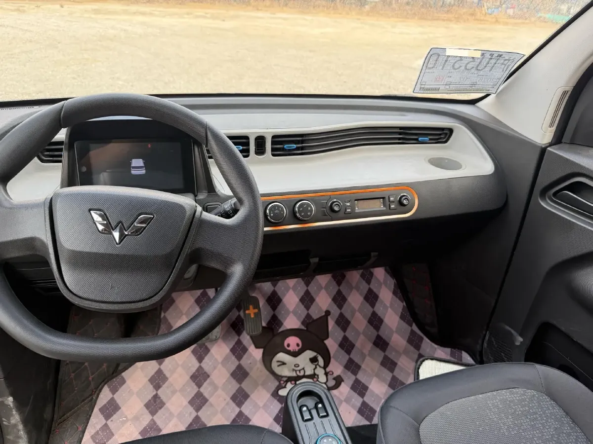 2020 WuLing HongGuang MINI EV BEV 9KWH,autocango,china used car exporter,china ev exporter,chinese used car exporter,chinese used ev exporter