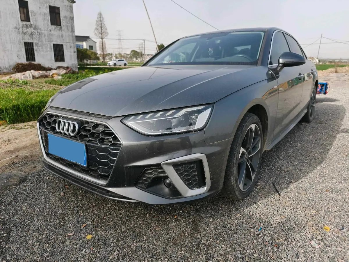 2023 Audi A4L 2.0T 190HP L4 7DCT,autocango,china used car exporter,china ev exporter,chinese used car exporter,chinese used ev exporter