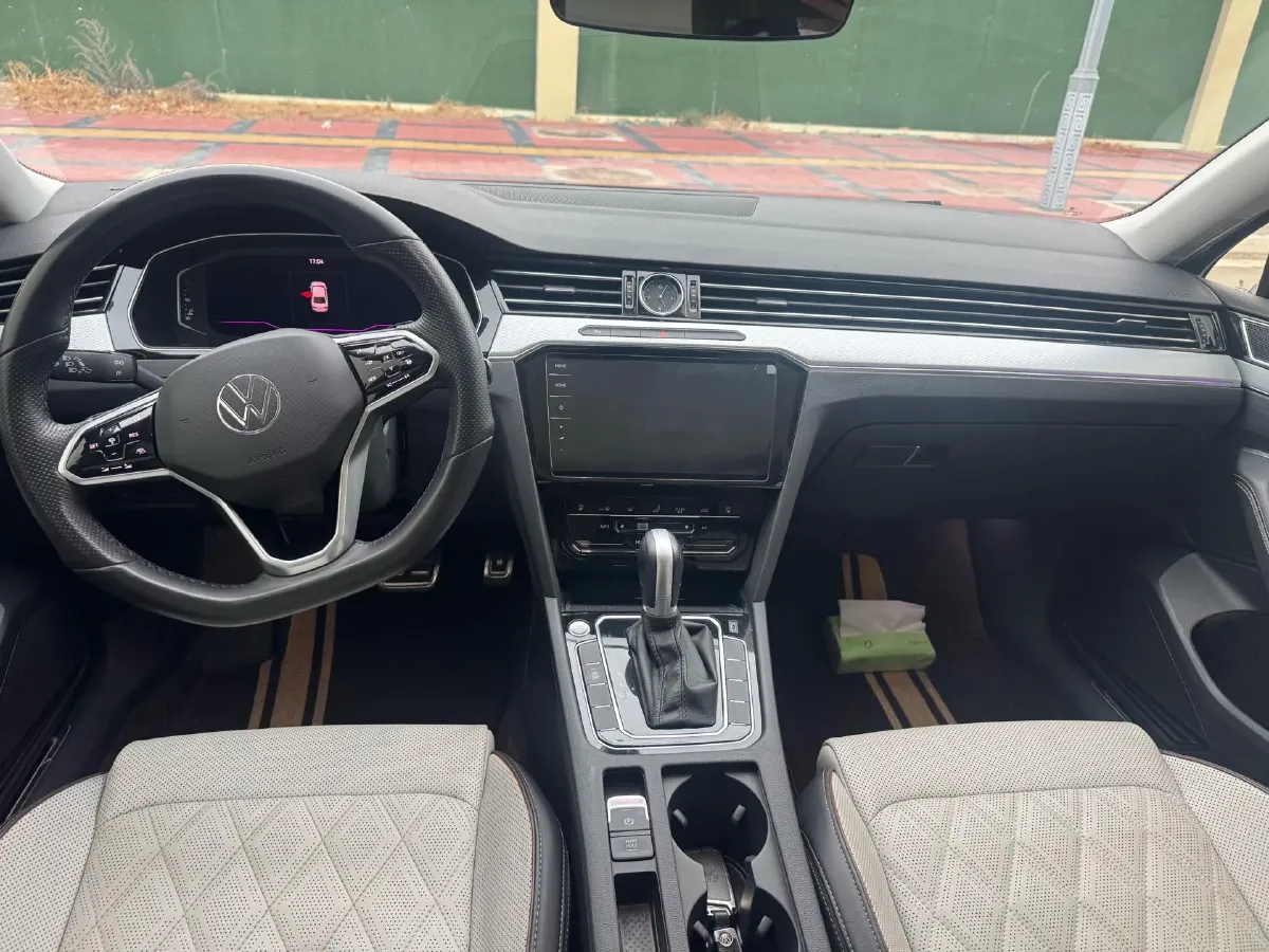 2023 Volkswagen Magotan 2.0T 186HP L4 7DCT,autocango,china used car exporter,china ev exporter,chinese used car exporter,chinese used ev exporter