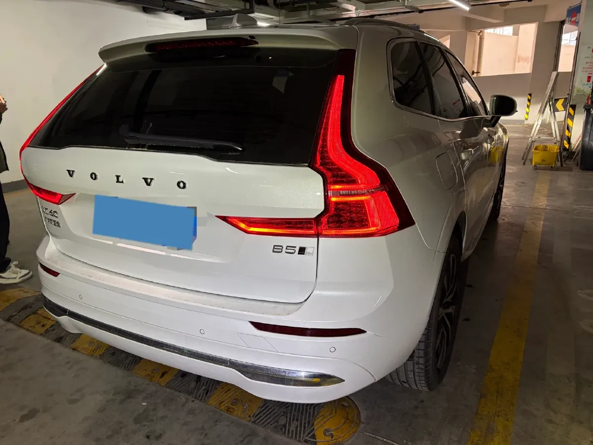 2024 Volvo XC60 2.0T 250HP L4 8AT,autocango,china used car exporter,china ev exporter,chinese used car exporter,chinese used ev exporter