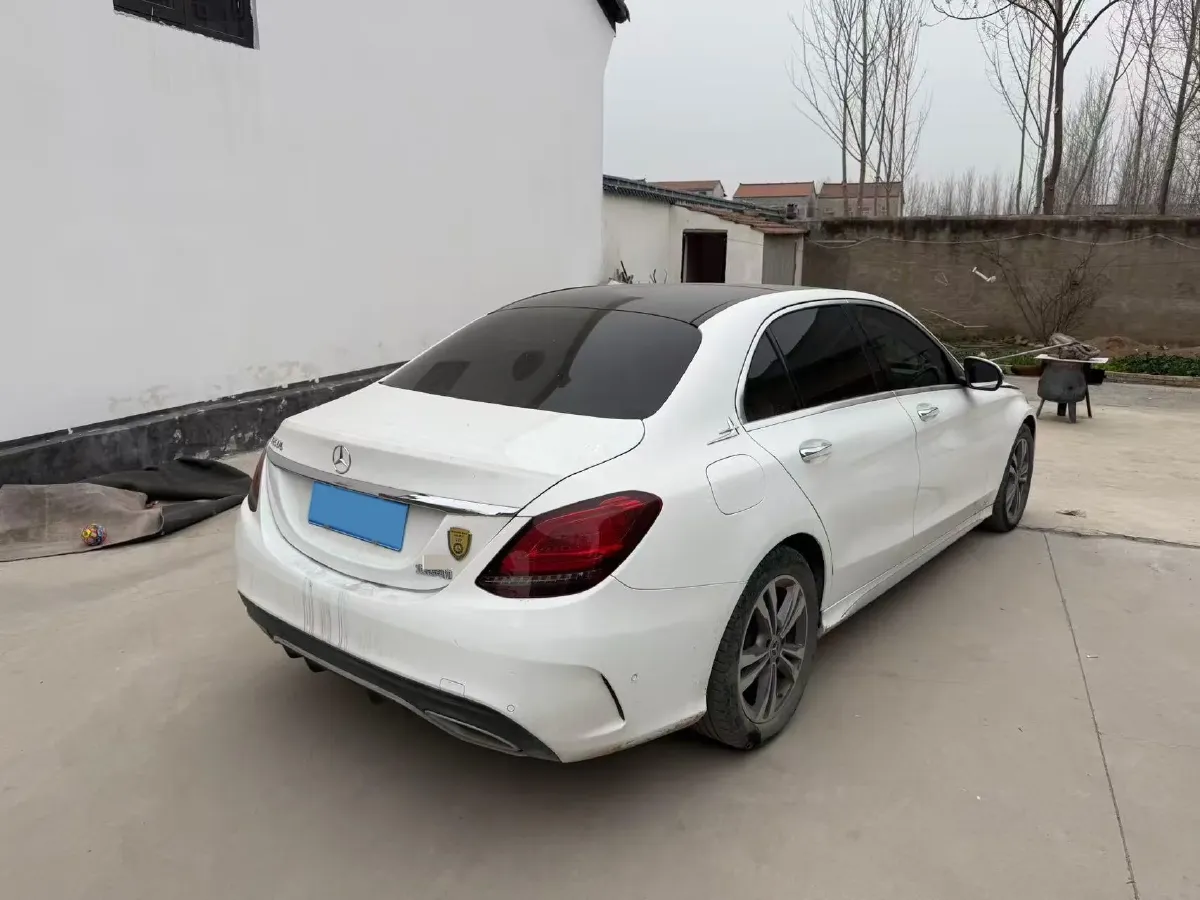 2021 Mercedes-Benz C Class 1.5T 156HP L4 9AT,autocango,china used car exporter,china ev exporter,chinese used car exporter,chinese used ev exporter
