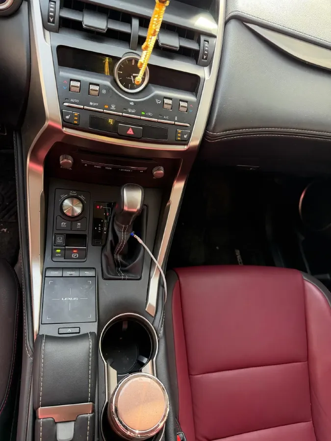 2015 Lexus NX 2.5L 155HP L4 E-CVT Hybrid,autocango,china used car exporter,china ev exporter,chinese used car exporter,chinese used ev exporter