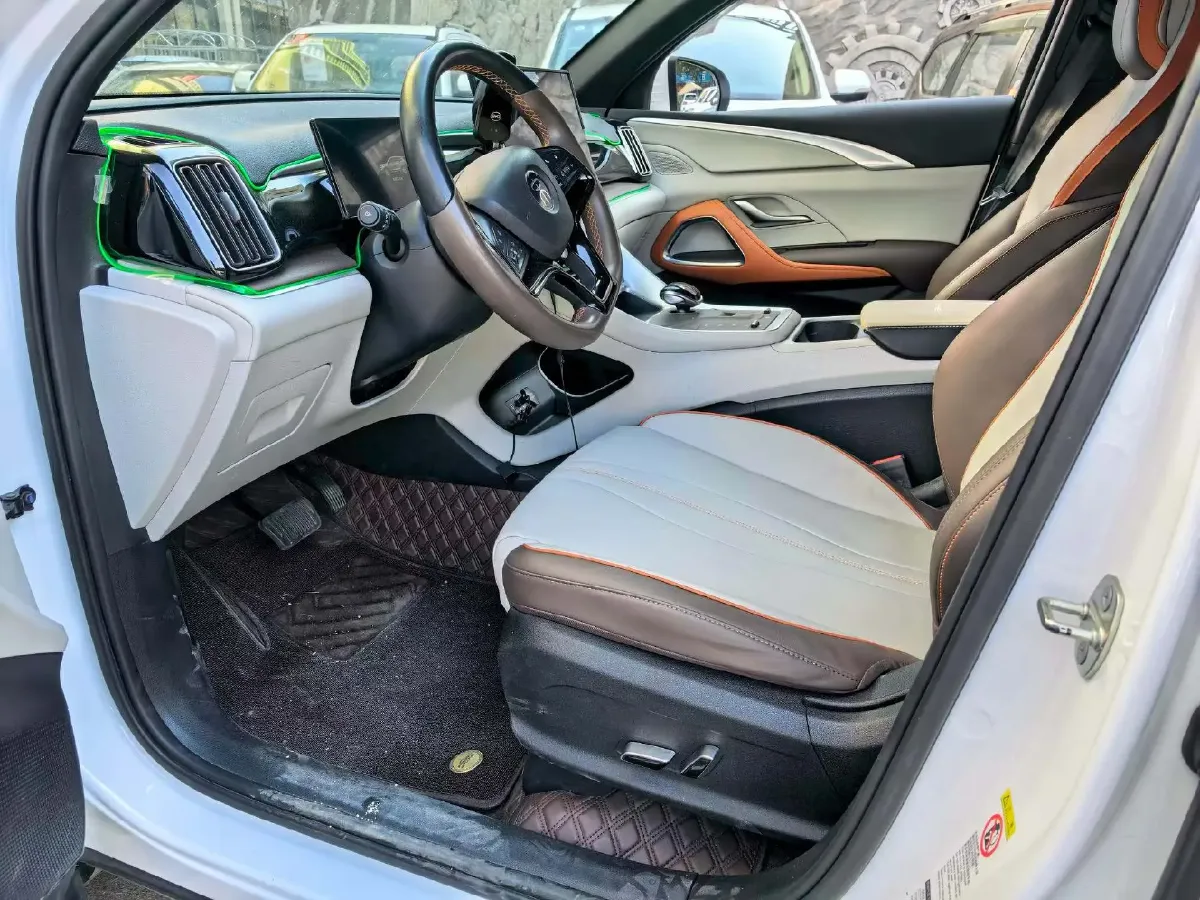 2022 Geely JiaJi 1.5T 177HP L3 7DCT PHEV 15.5KWH,autocango,china used car exporter,china ev exporter,chinese used car exporter,chinese used ev exporter