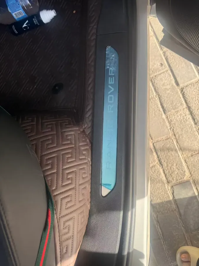 2023 Land Rover Range Rover Evoque 2.0T 249HP L4 9AT,autocango,china used car exporter,china ev exporter,chinese used car exporter,chinese used ev exporter