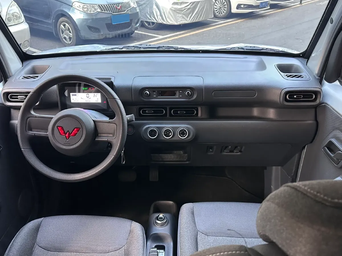 2025 WuLing ZhiGuang BEV 17.7KWH,autocango,china used car exporter,china ev exporter,chinese used car exporter,chinese used ev exporter