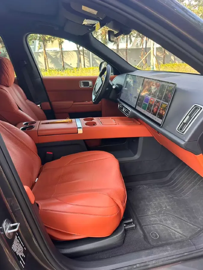 2022 Li L9 Range Extended 154HP REEV 42.6KWH,autocango,china used car exporter,china ev exporter,chinese used car exporter,chinese used ev exporter