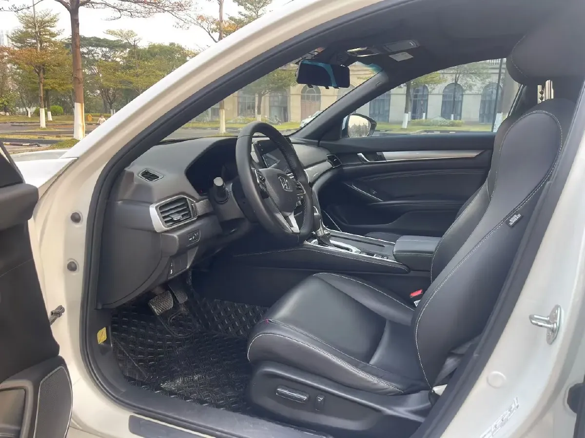 2022 Honda Inspire 1.5T 194HP L4 CVT,autocango,china used car exporter,china ev exporter,chinese used car exporter,chinese used ev exporter