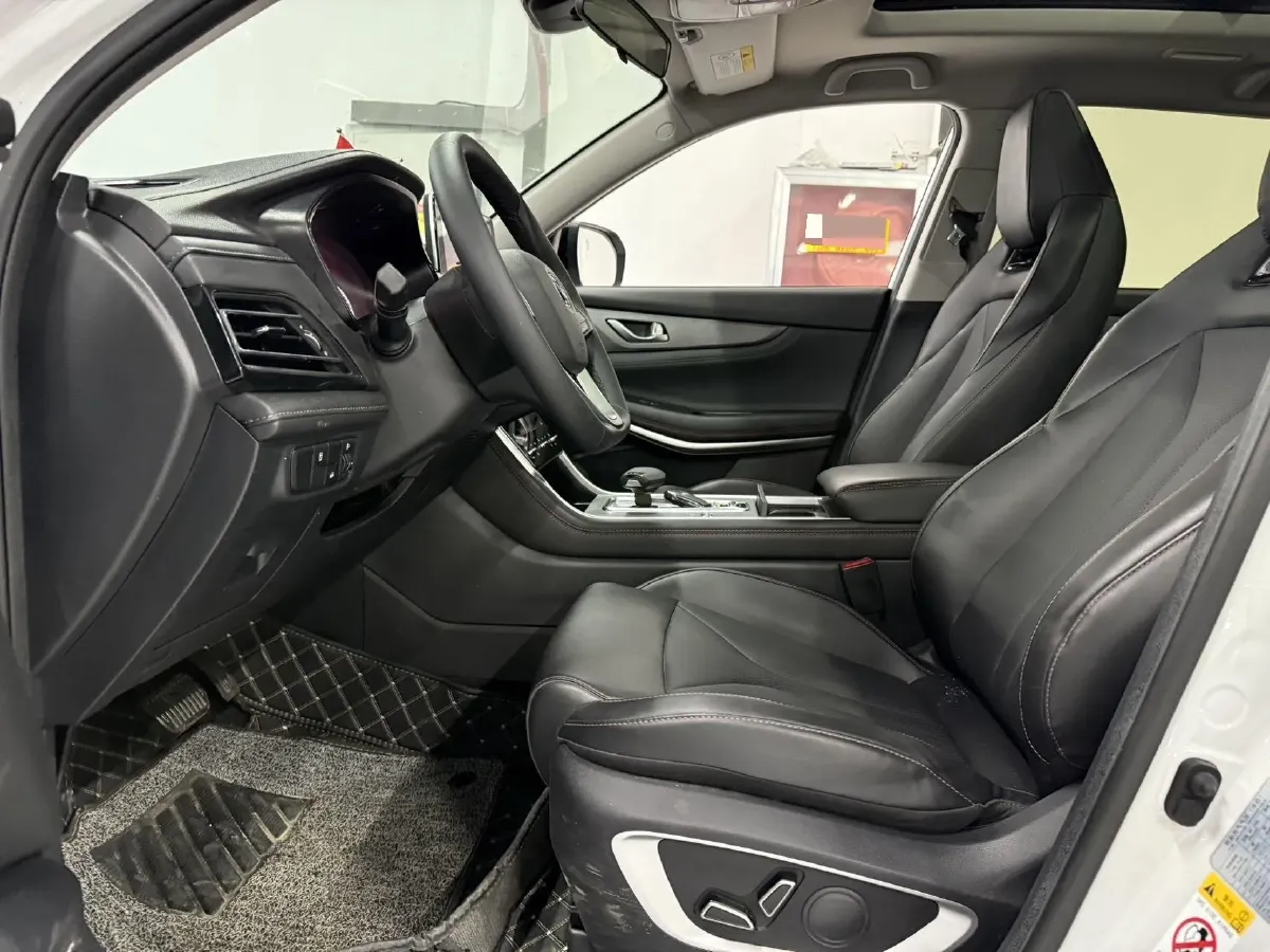 2024 ChangAn CS75 1.5T 188HP L4 7DCT,autocango,china used car exporter,china ev exporter,chinese used car exporter,chinese used ev exporter