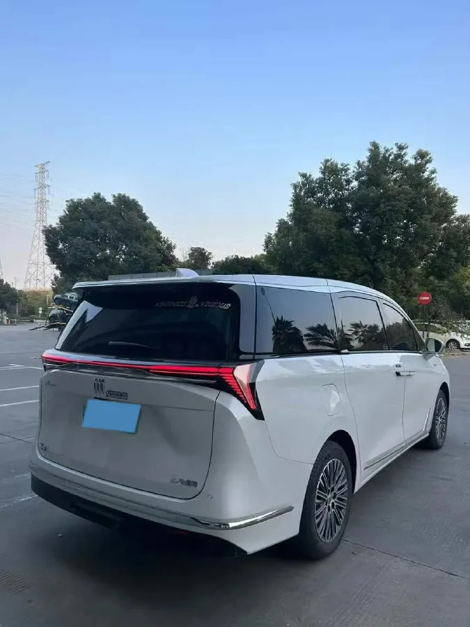 2024 Buick GL8 1.5T 180HP L4 2DHT PHEV 24.4KWH,autocango,china used car exporter,china ev exporter,chinese used car exporter,chinese used ev exporter