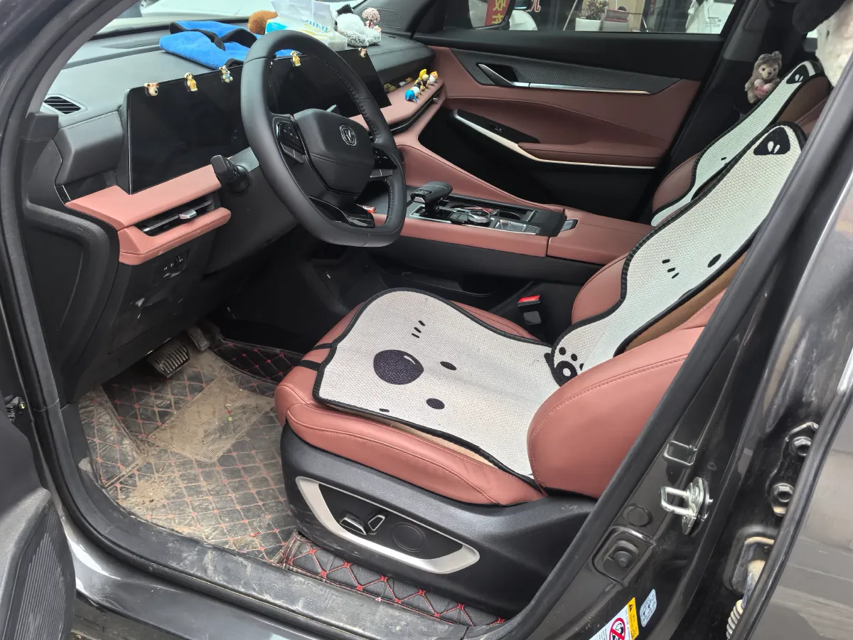 2024 ChangAn CS75 Plus 1.5T 188HP L4 8AT,autocango,china used car exporter,china ev exporter,chinese used car exporter,chinese used ev exporter