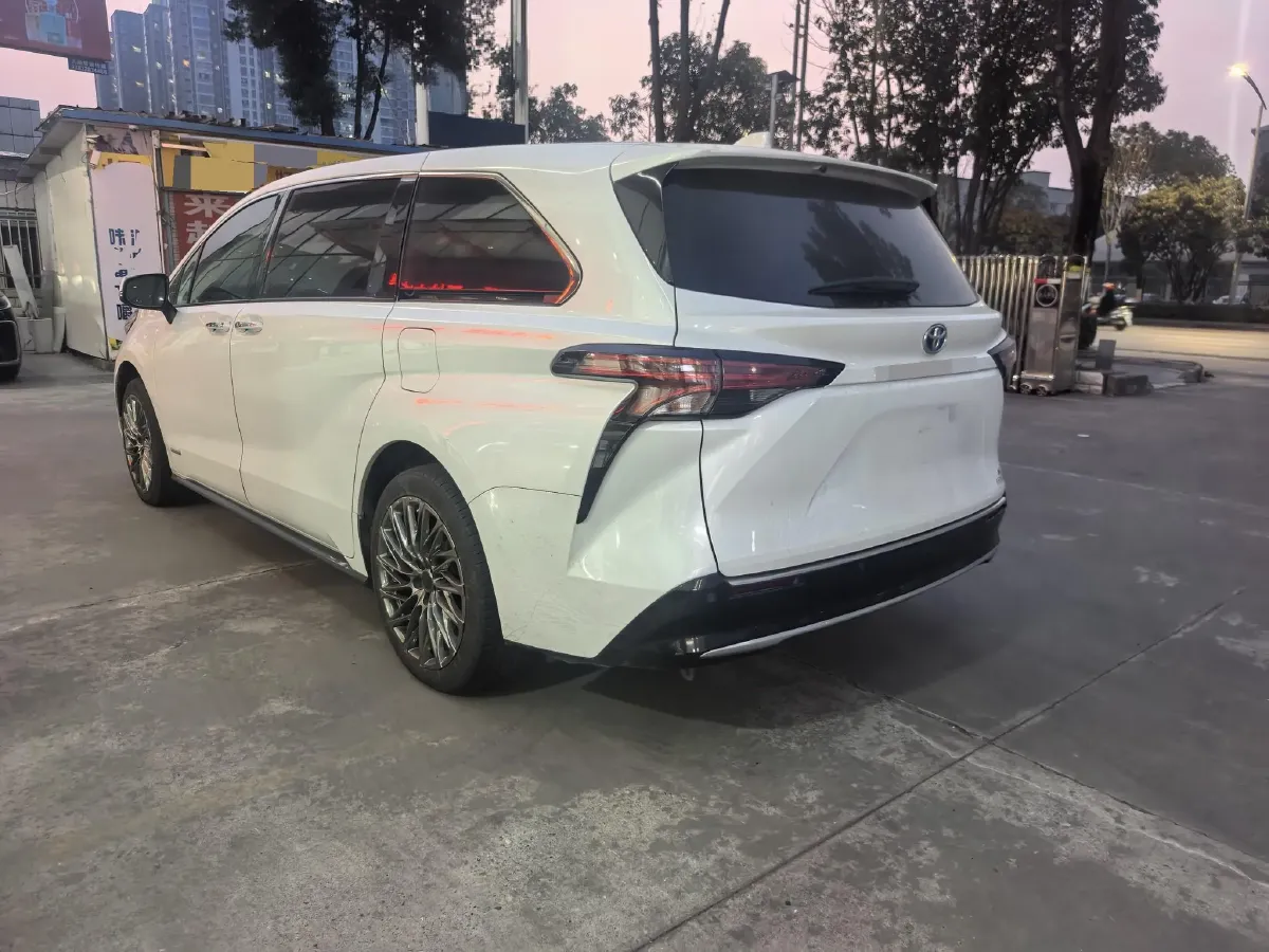 2021 Toyota Sienna 2.5L 192HP L4 E-CVT Hybrid,autocango,china used car exporter,china ev exporter,chinese used car exporter,chinese used ev exporter