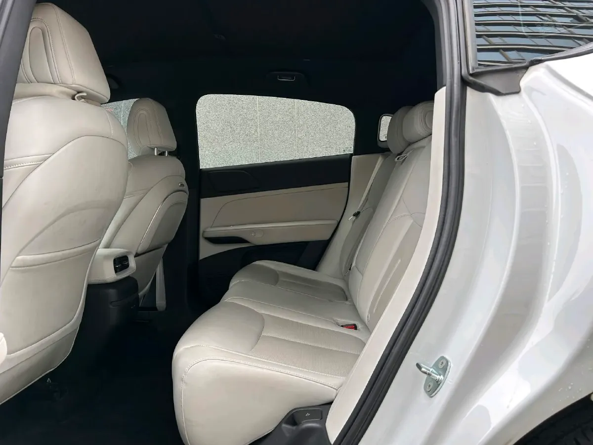 2023 Xpeng G6 BEV 66KWH,autocango,china used car exporter,china ev exporter,chinese used car exporter,chinese used ev exporter