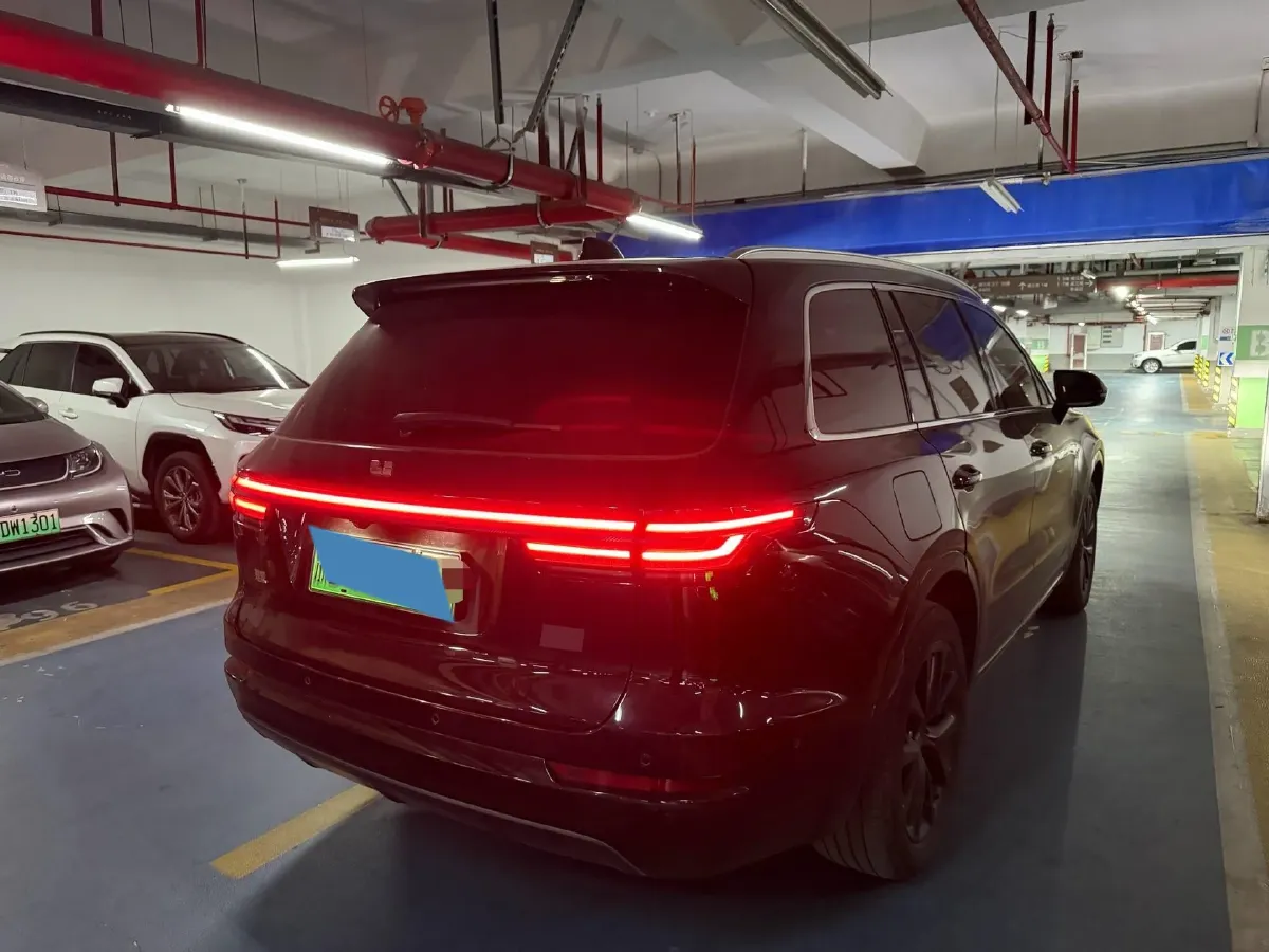 2021 Li ONE Range Extended 131HP REEV 40.5KWH,autocango,china used car exporter,china ev exporter,chinese used car exporter,chinese used ev exporter