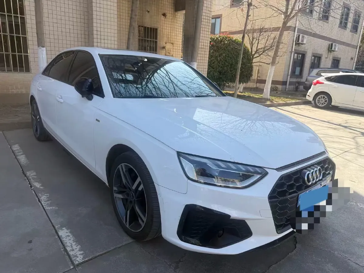 2022 Audi A4L 2.0T 190HP L4 7DCT,autocango,china used car exporter,china ev exporter,chinese used car exporter,chinese used ev exporter