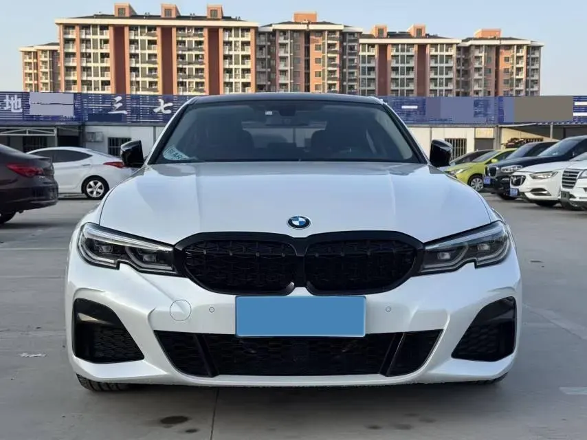2021 BMW 3 Series 2.0T 156HP L4 8AT,autocango,china used car exporter,china ev exporter,chinese used car exporter,chinese used ev exporter