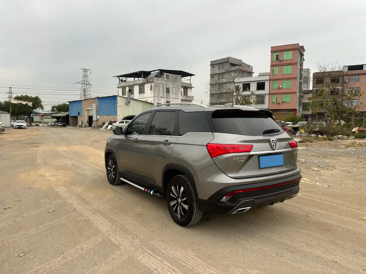 2018 BaoJun 530 1.5T 150HP L4 6MT,autocango,china used car exporter,china ev exporter,chinese used car exporter,chinese used ev exporter