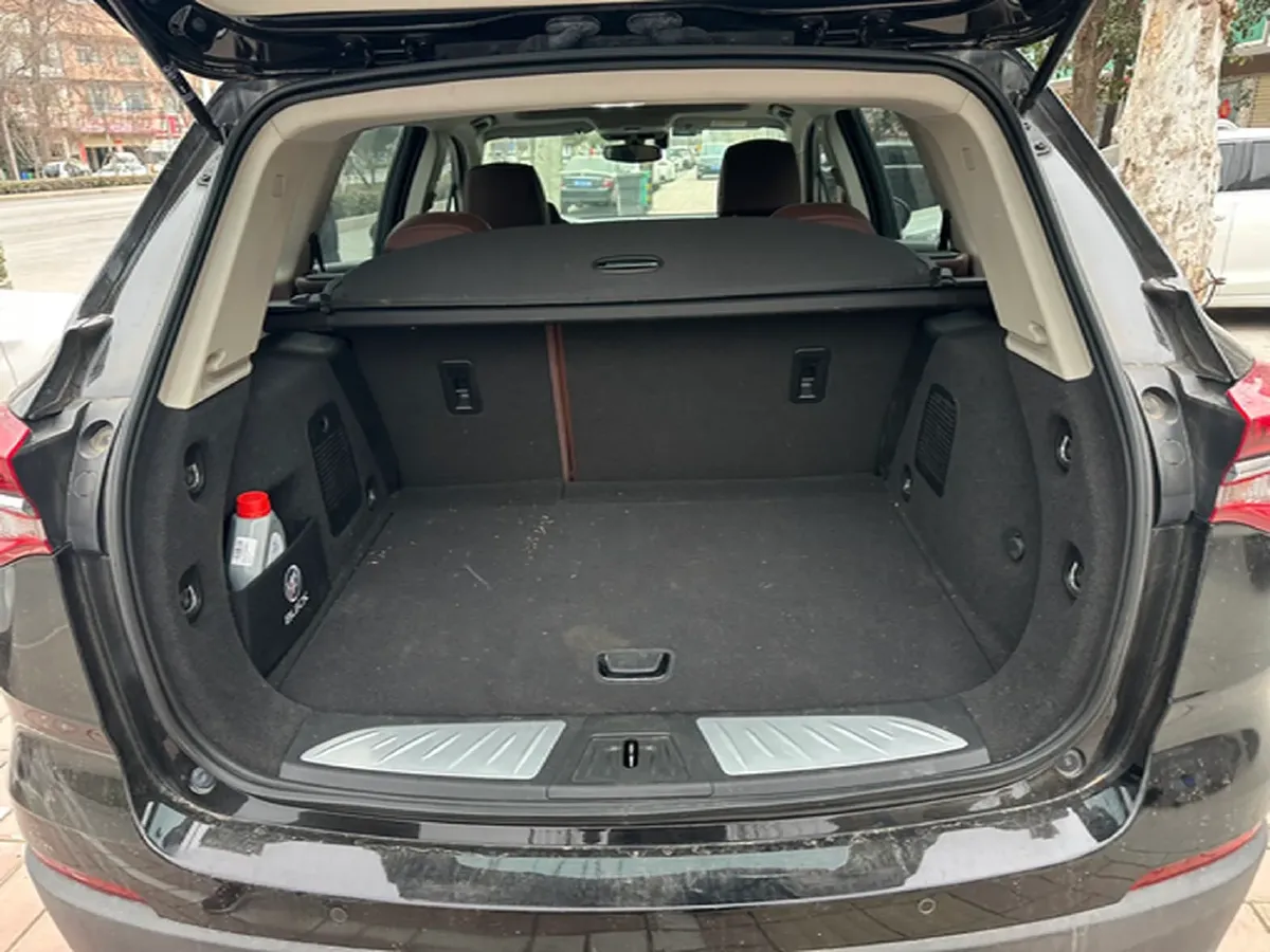 2021 Buick EnvisionPlus 1.5T 169HP L4 7DCT,autocango,china used car exporter,china ev exporter,chinese used car exporter,chinese used ev exporter