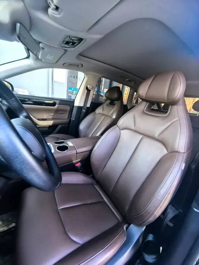 2023 Leapmotor C11 Range Extended 131HP REEV 43.74KWH,autocango,china used car exporter,china ev exporter,chinese used car exporter,chinese used ev exporter