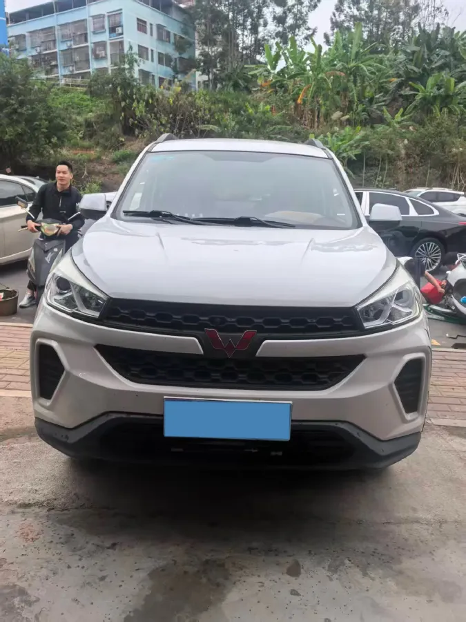 2020 WuLing HongGuang Plus 1.5L 99HP L4 6MT,autocango,china used car exporter,china ev exporter,chinese used car exporter,chinese used ev exporter