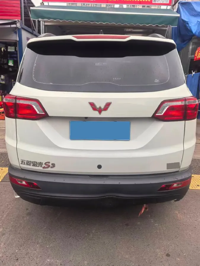 2020 WuLing HongGuang Plus 1.5L 99HP L4 6MT,autocango,china used car exporter,china ev exporter,chinese used car exporter,chinese used ev exporter