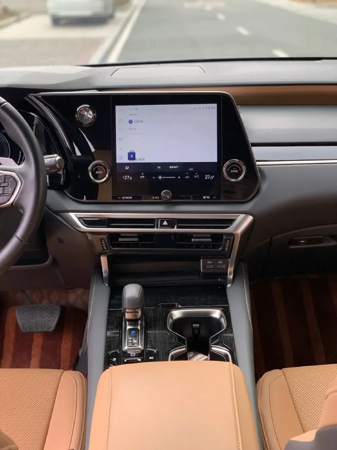 2023 Lexus RX 2.5L 189HP L4 E-CVT Hybrid,autocango,china used car exporter,china ev exporter,chinese used car exporter,chinese used ev exporter