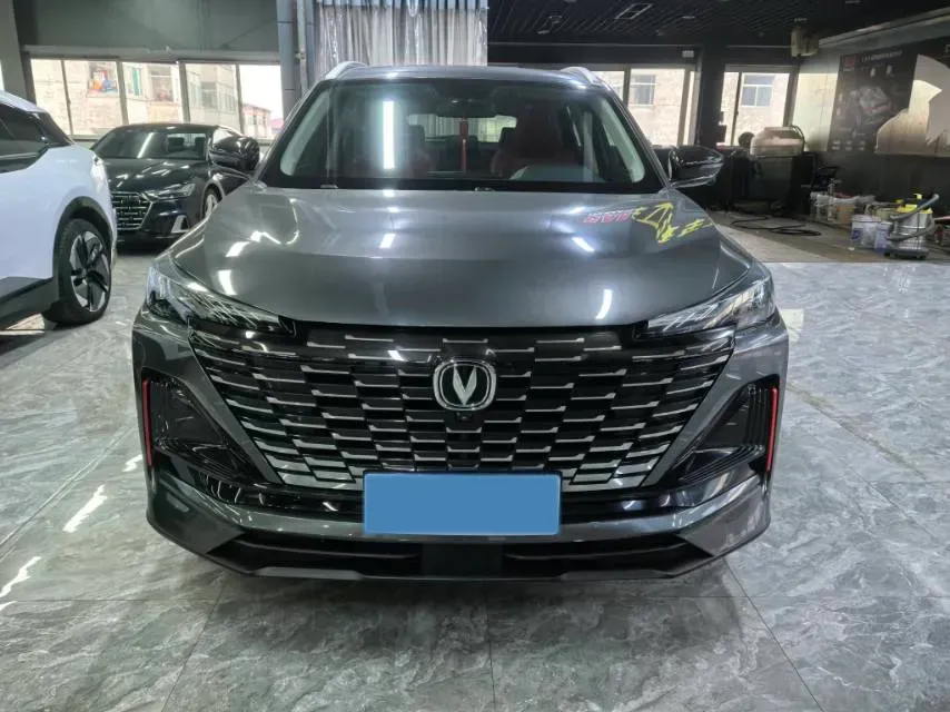 2022 ChangAn Oshan X7 Plus 1.5T 188HP L4 7DCT,autocango,china used car exporter,china ev exporter,chinese used car exporter,chinese used ev exporter