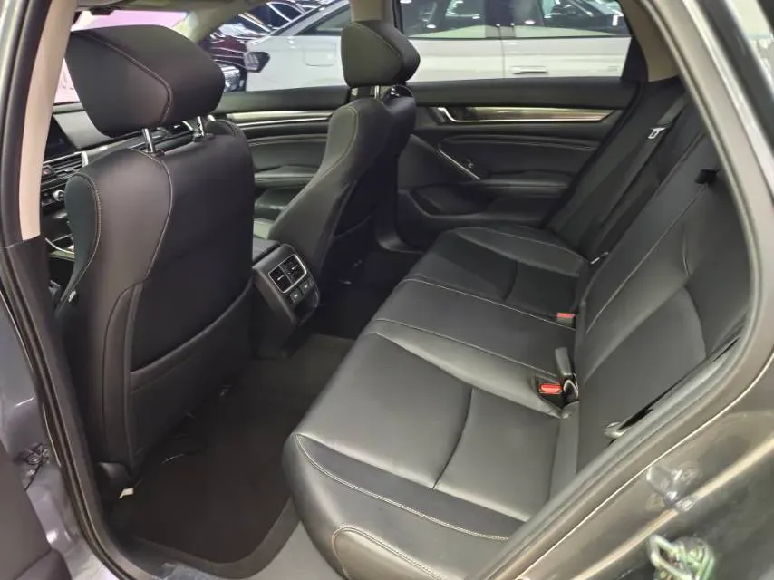 2022 Honda Accord 1.5T 194HP L4 CVT,autocango,china used car exporter,china ev exporter,chinese used car exporter,chinese used ev exporter