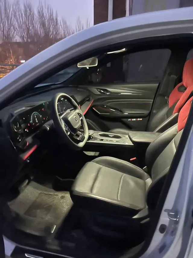 2025 ChangAn X5 PLUS 1.5T 188HP L4 7DCT,autocango,china used car exporter,china ev exporter,chinese used car exporter,chinese used ev exporter