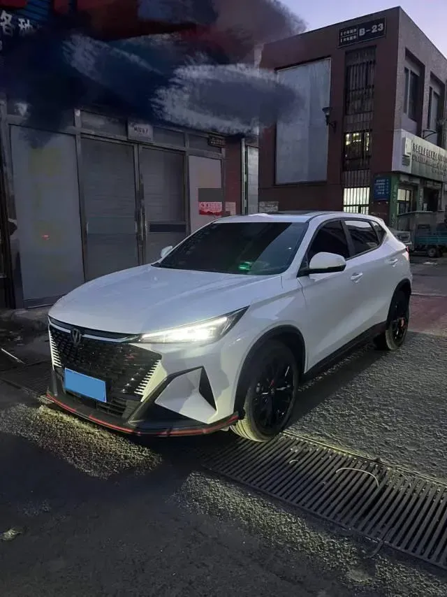 2025 ChangAn X5 PLUS 1.5T 188HP L4 7DCT,autocango,china used car exporter,china ev exporter,chinese used car exporter,chinese used ev exporter