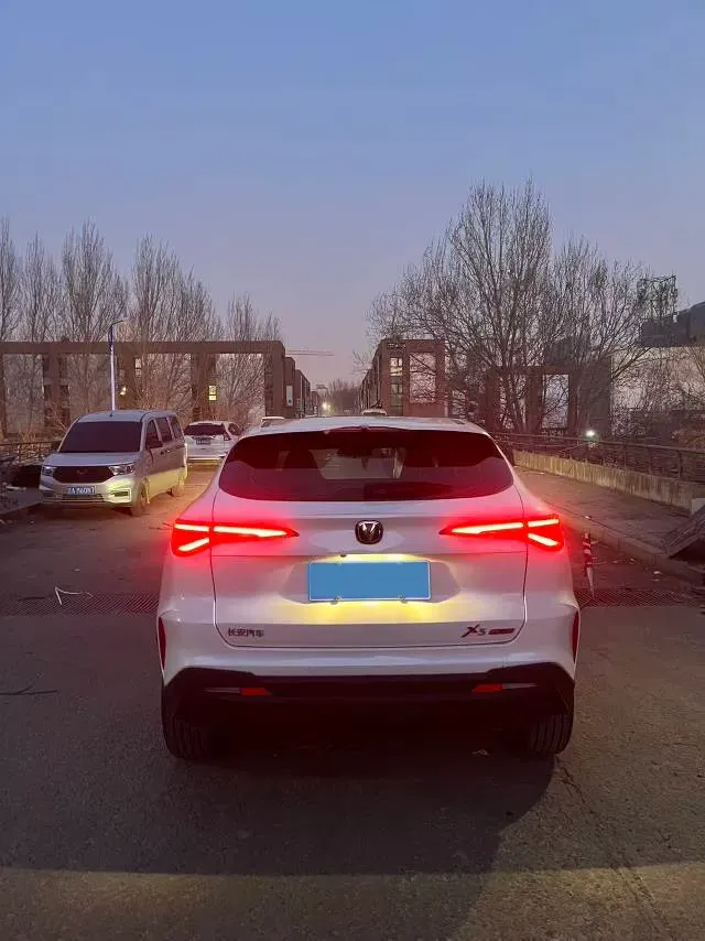 2025 ChangAn X5 PLUS 1.5T 188HP L4 7DCT,autocango,china used car exporter,china ev exporter,chinese used car exporter,chinese used ev exporter