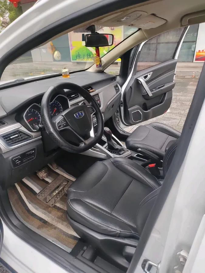 2017 Geely Vision X3 1.5L 102HP L4 4AT,autocango,china used car exporter,china ev exporter,chinese used car exporter,chinese used ev exporter