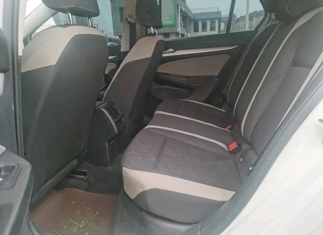 2021 Volkswagen Golf 1.2T 116HP L4 7DCT,autocango,china used car exporter,china ev exporter,chinese used car exporter,chinese used ev exporter