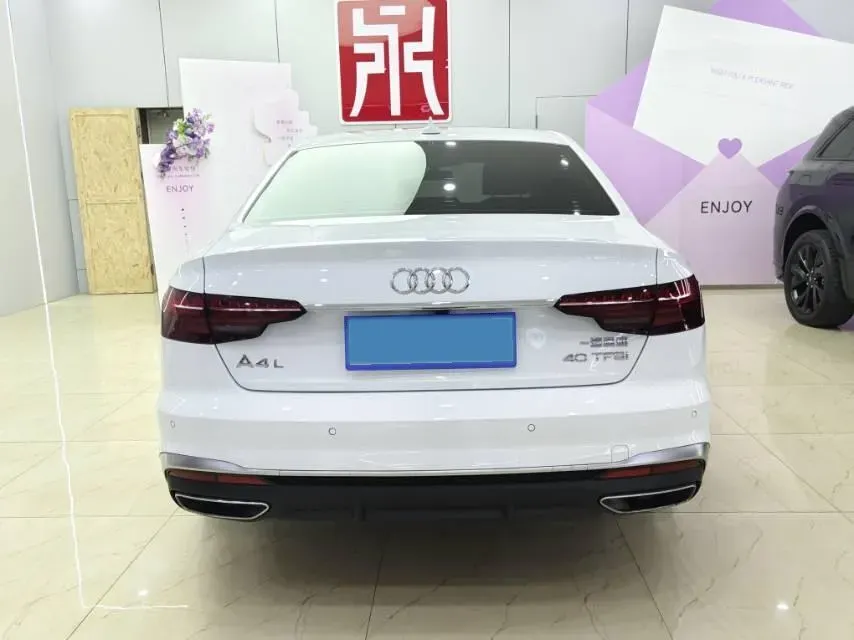 2022 Audi A4L 2.0T 150HP L4 7DCT,autocango,china used car exporter,china ev exporter,chinese used car exporter,chinese used ev exporter