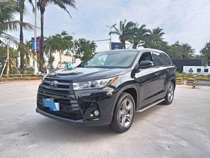 2021 Toyota Highlander 2.0T 220HP L4 6AT,autocango,china used car exporter,china ev exporter,chinese used car exporter,chinese used ev exporter